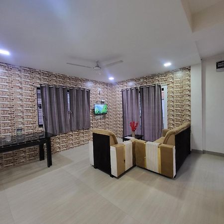 The Perfect Stays Para Disco Big Pool Cricket Turf Villa Lonavla Exterior foto