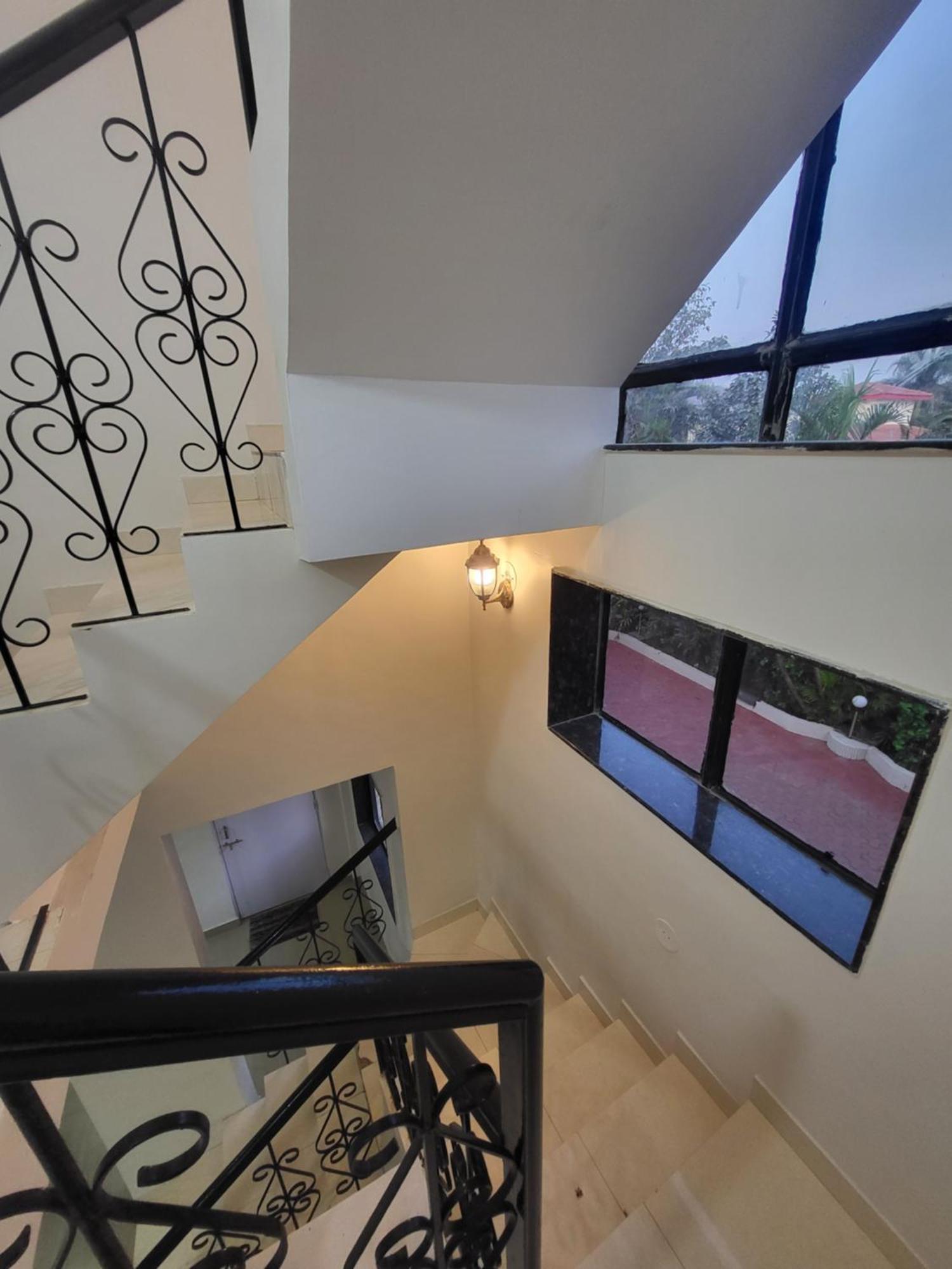 The Perfect Stays Para Disco Big Pool Cricket Turf Villa Lonavla Exterior foto
