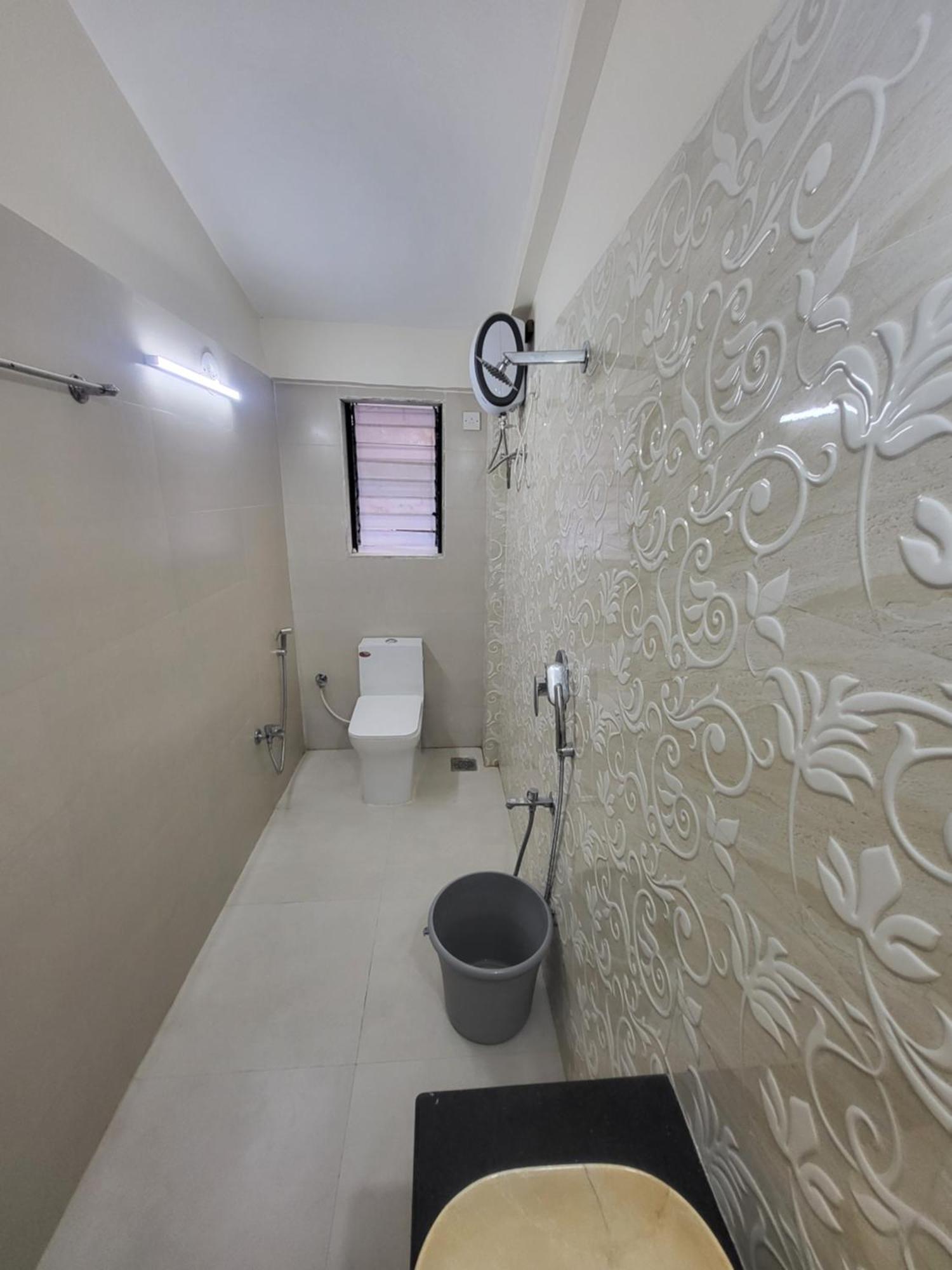 The Perfect Stays Para Disco Big Pool Cricket Turf Villa Lonavla Exterior foto