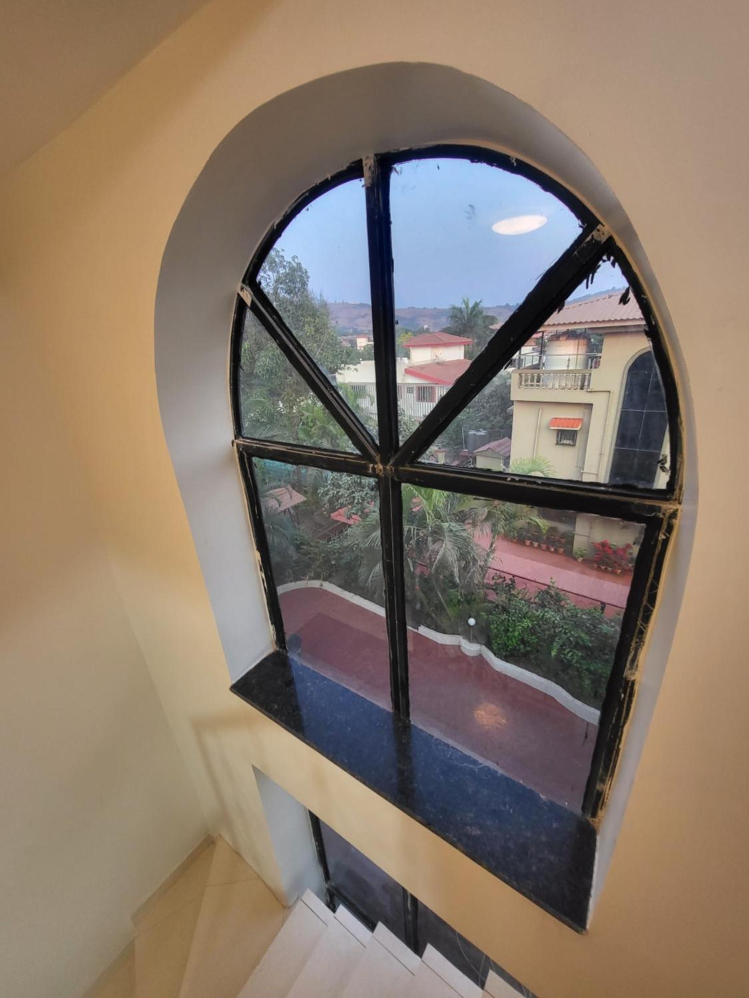 The Perfect Stays Para Disco Big Pool Cricket Turf Villa Lonavla Exterior foto